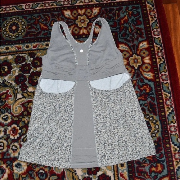 Lululemon flower turbo tank - Picture 2 of 3